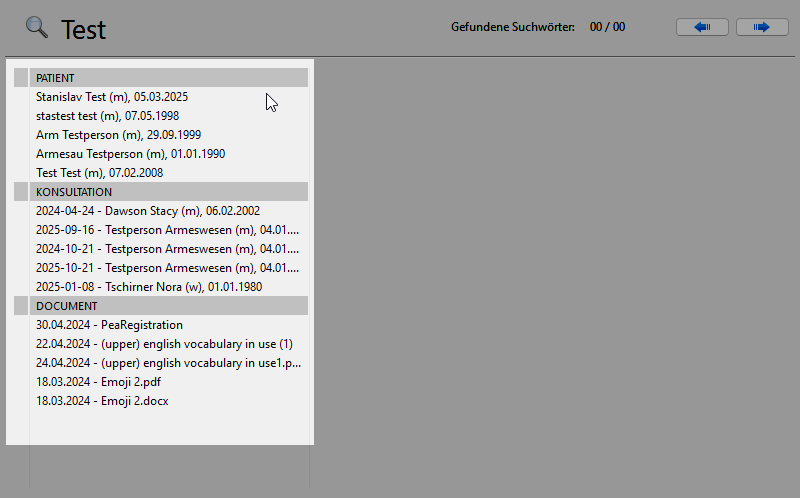 Spotlight-Trefferliste links; Einträge nach Patienten, Konsultationen und Dokumenten gruppiert.